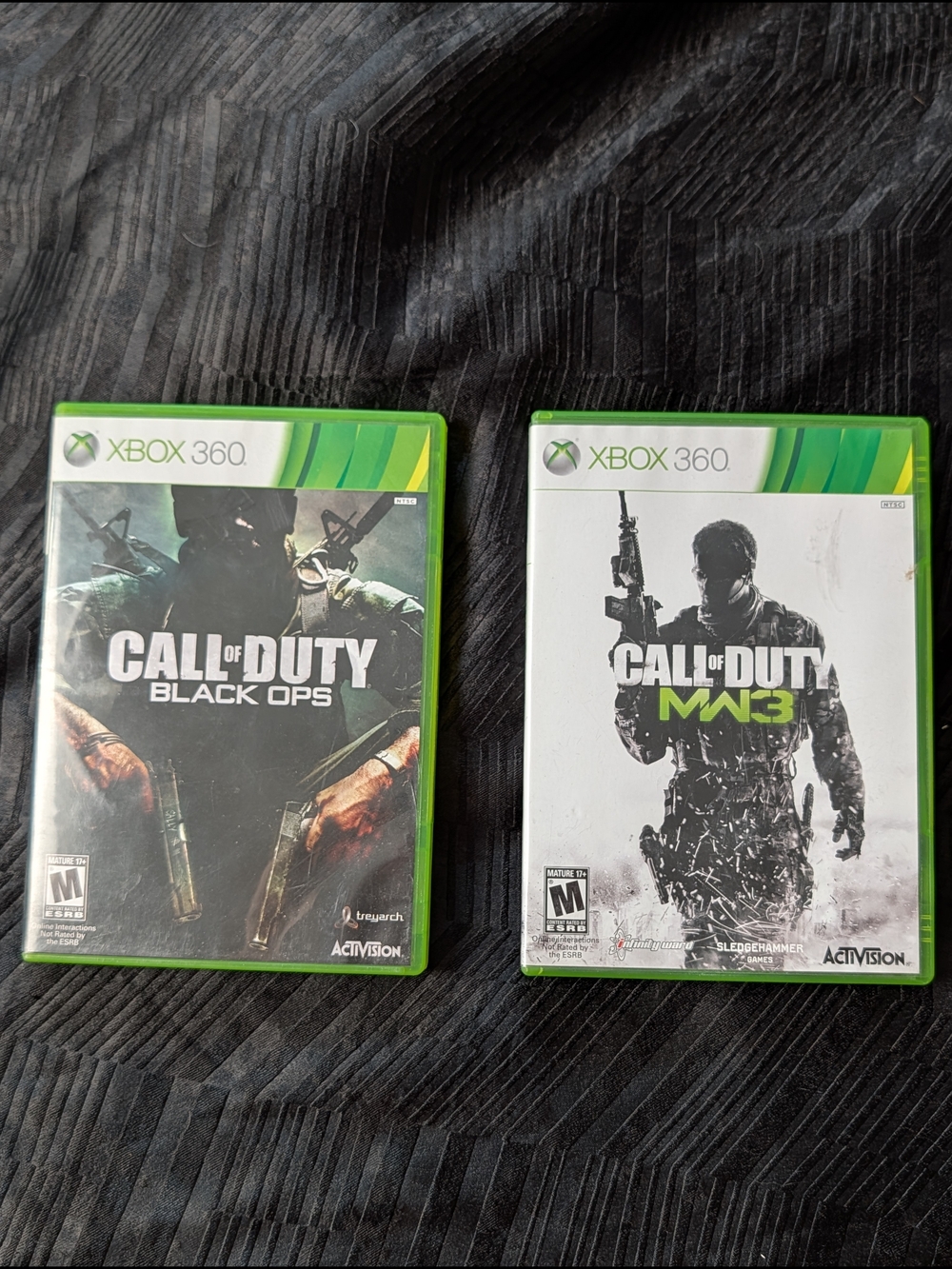 Microsoft Xbox 360 Call of Duty Black Ops & MW3 Green Cases